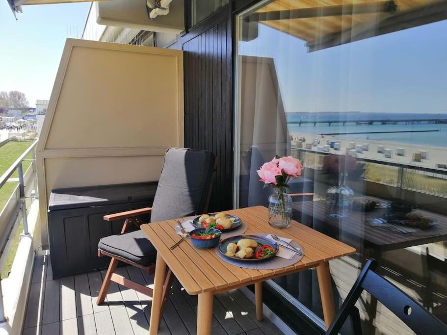 Ferienwohnung Mit Traumhaften Meerblick Großenbrode Exteriör bild